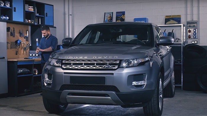 How to replace headlight bulbs on your Range Rover Evoque