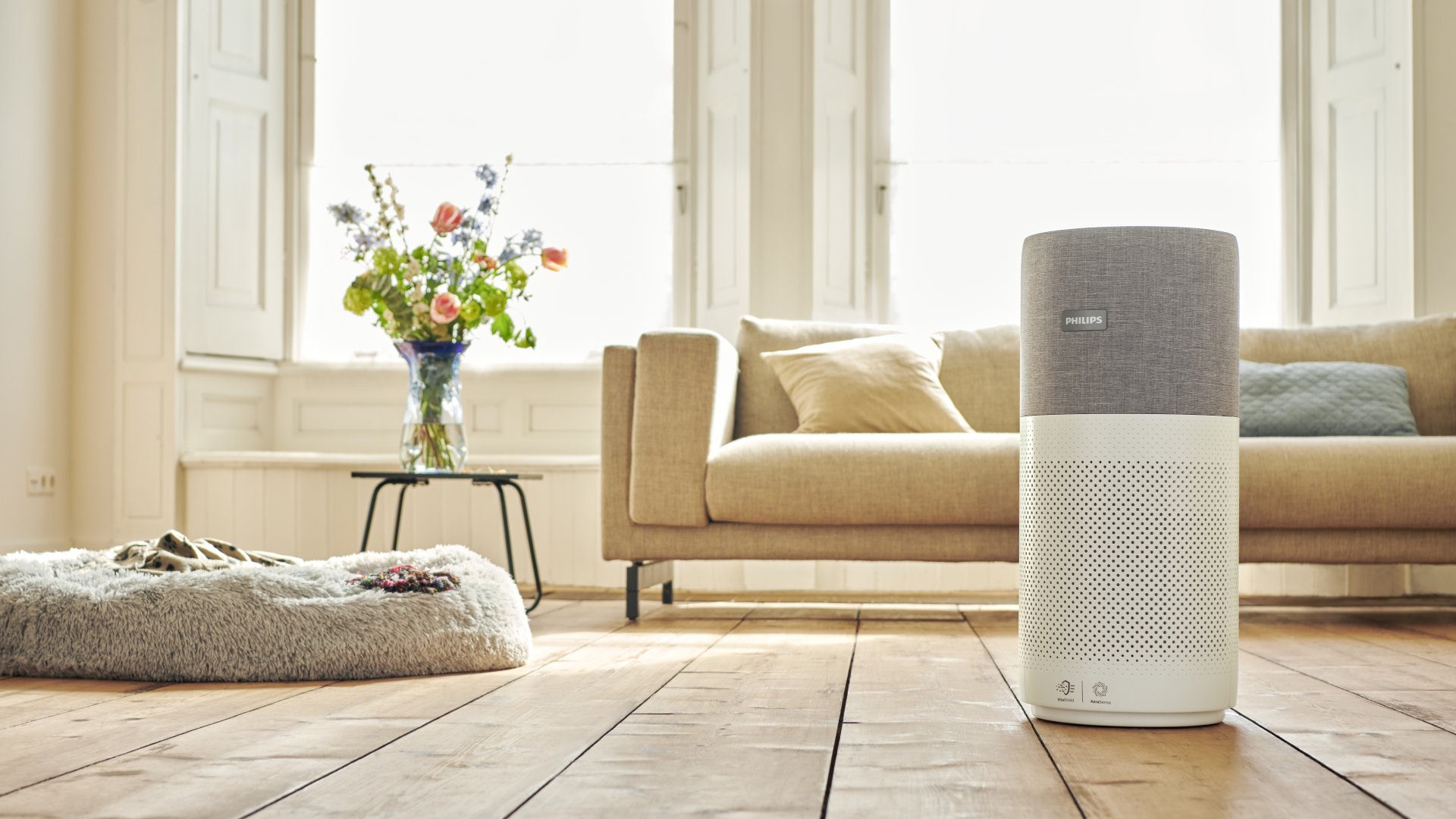 Using Philips AeraSense technology, the Philips Air Purifier 3000i Series continuously monitors the air and can purify air in a room of 20m2 in less than eight minutes16.