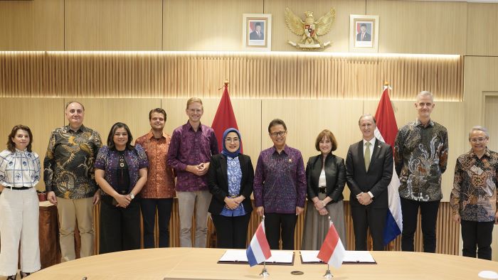 indonesia ministry of health and philips sign mou 3